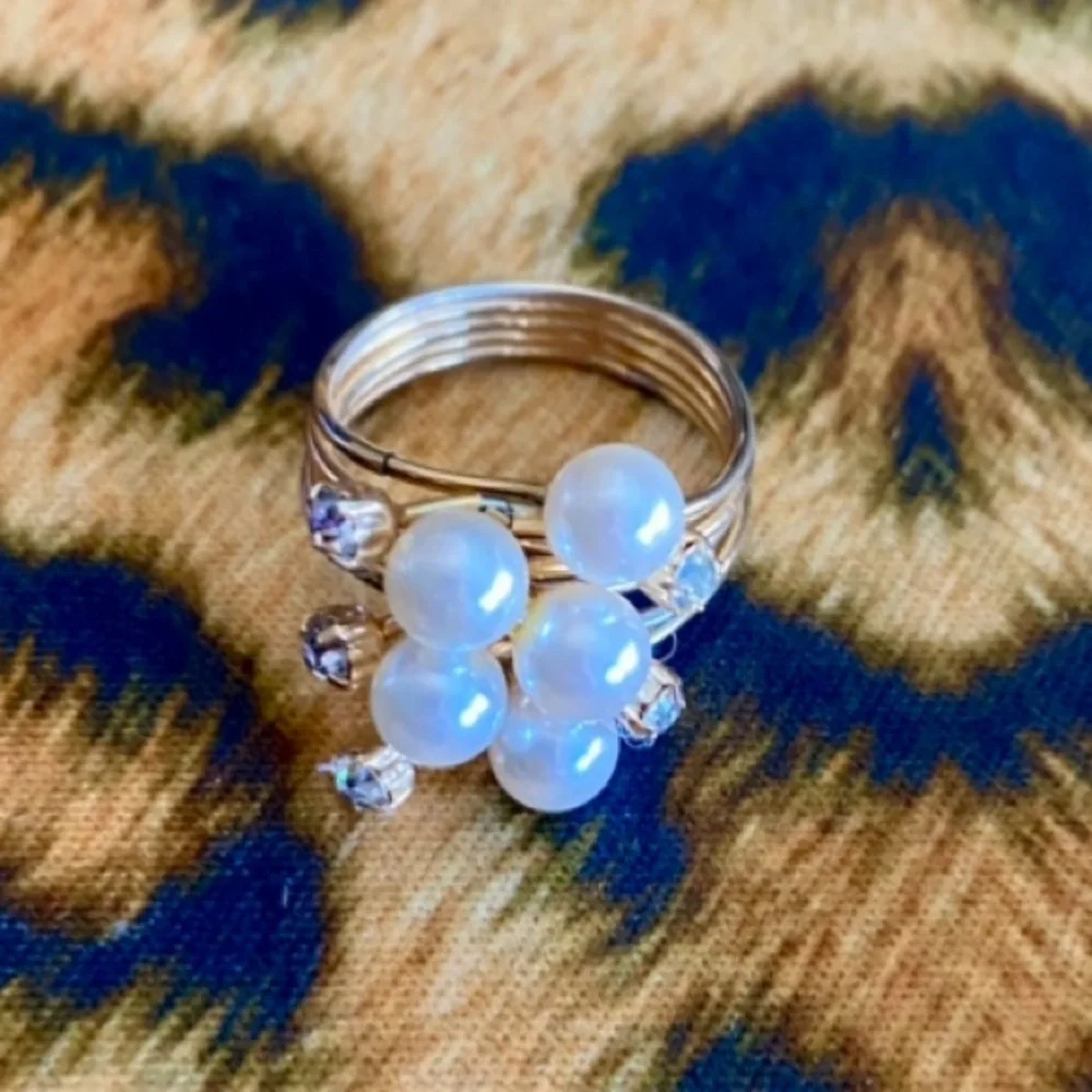 Vintage White Pearl and Rhinestone Ring - Gold Band